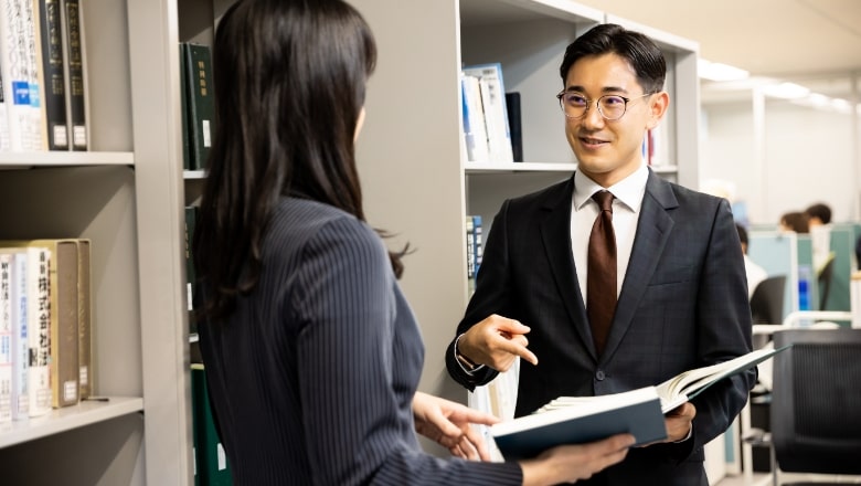 スタッフ同士の会話